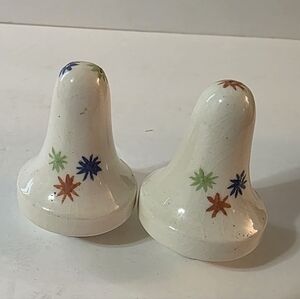 Handpainted Vtg Salt And Pepper Shaker Set